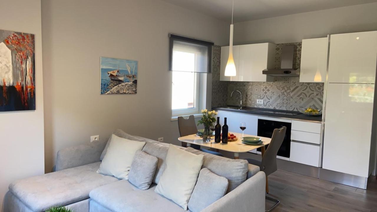 Apartmani Zuzic Porec Bagian luar foto