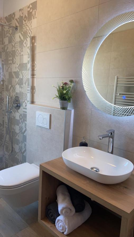 Apartmani Zuzic Porec Bagian luar foto