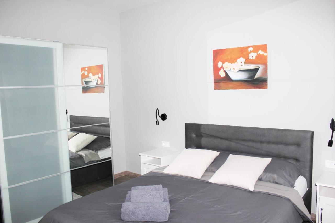Apartmani Zuzic Porec Bagian luar foto