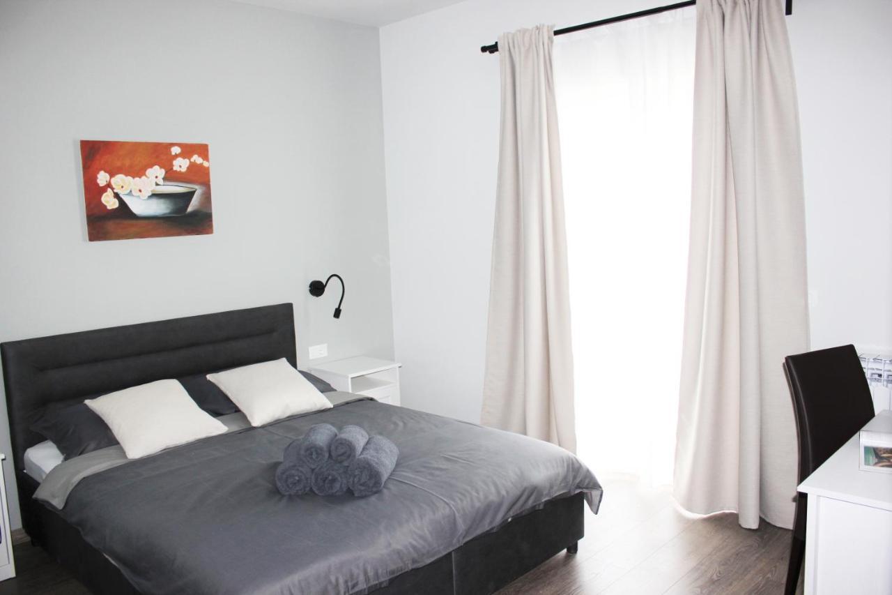 Apartmani Zuzic Porec Bagian luar foto